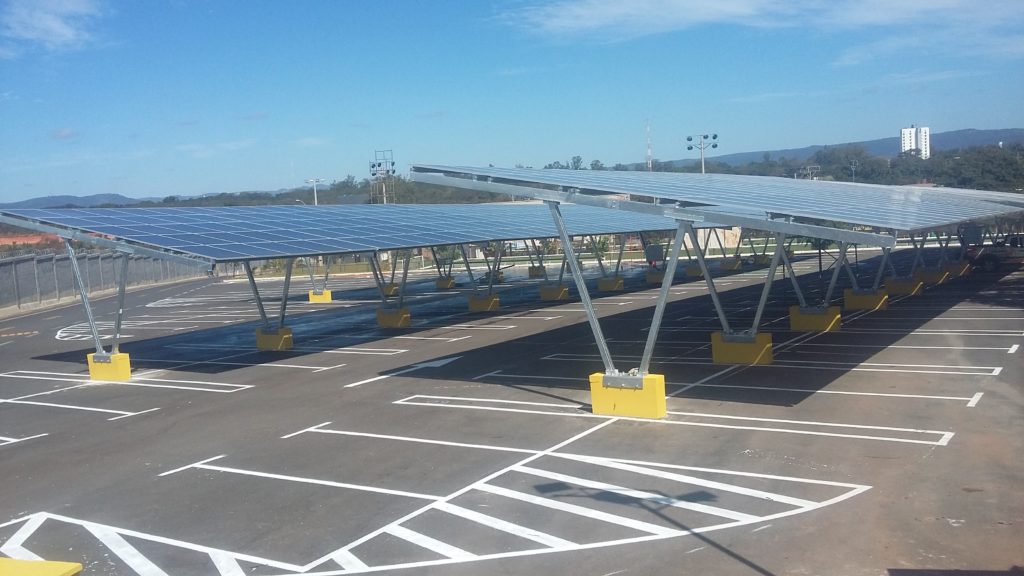 Estacionamientos solares, oportunidad para grandes espacios