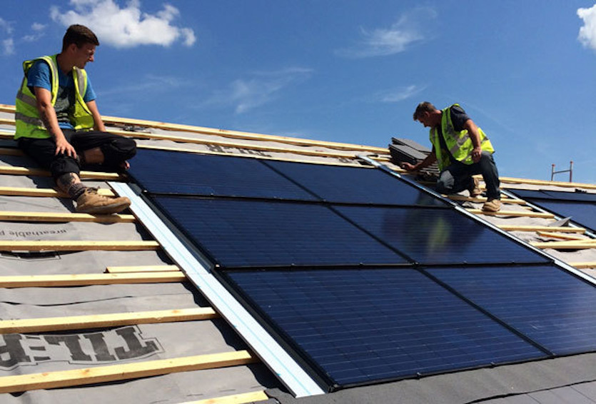 ¿Puedo usar paneles solares como techo? 
